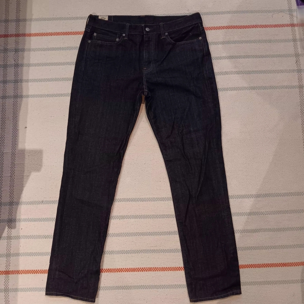 Men's Dark Blue Athletic Tapered Jeans